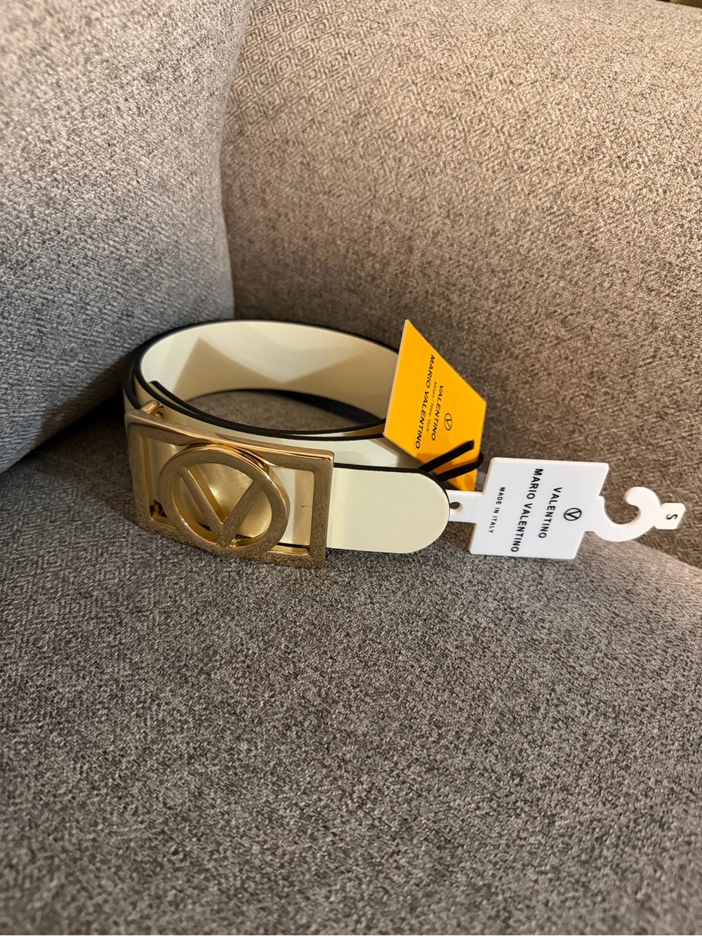 Mario Valentino Ivory Leather Belt with Gold V Buckle